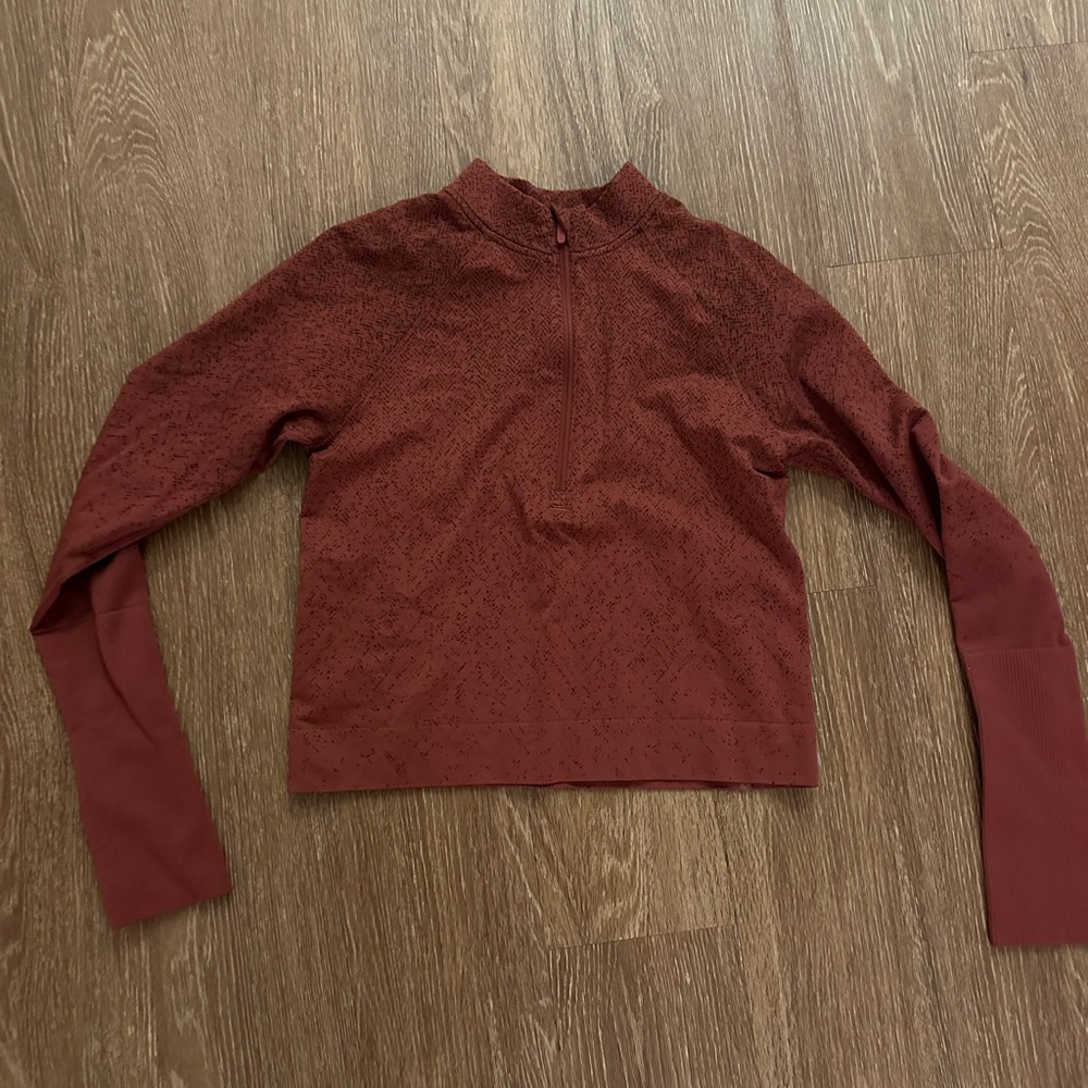 Lululemon cropped half zip